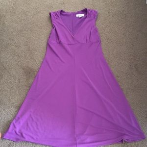 Light purple sleeveless dress